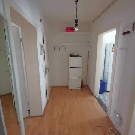 2 - 15min To Fair Apartamento